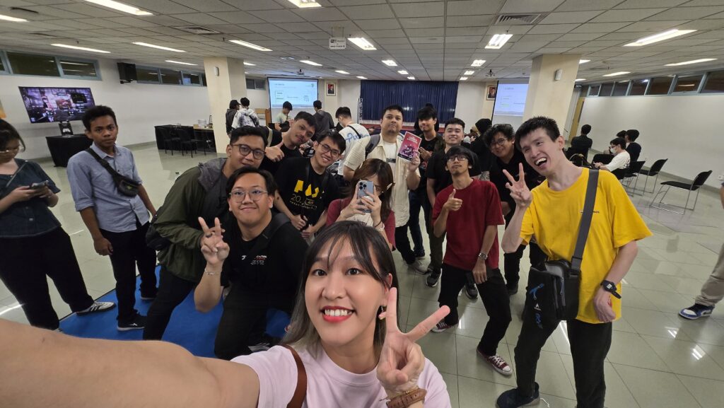 A selfie of the attendees in Jakarta!