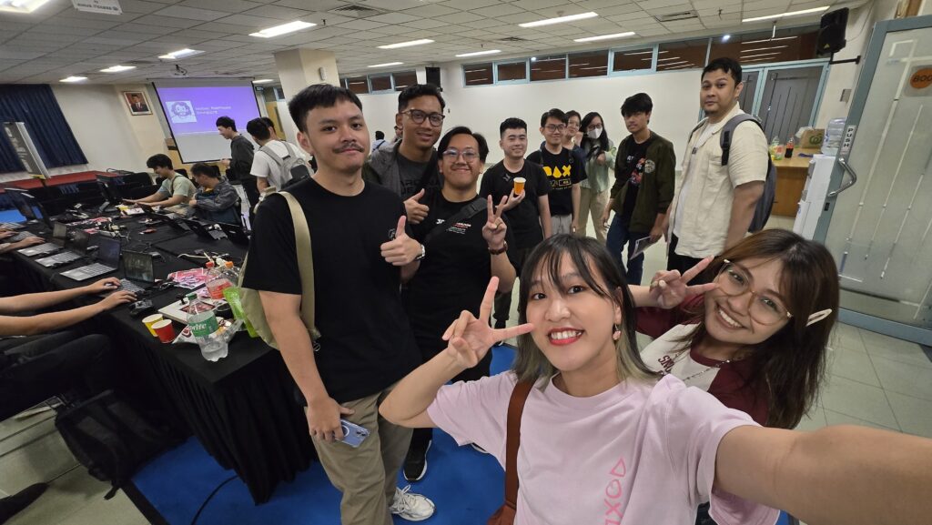 A selfie of the attendees in Jakarta!